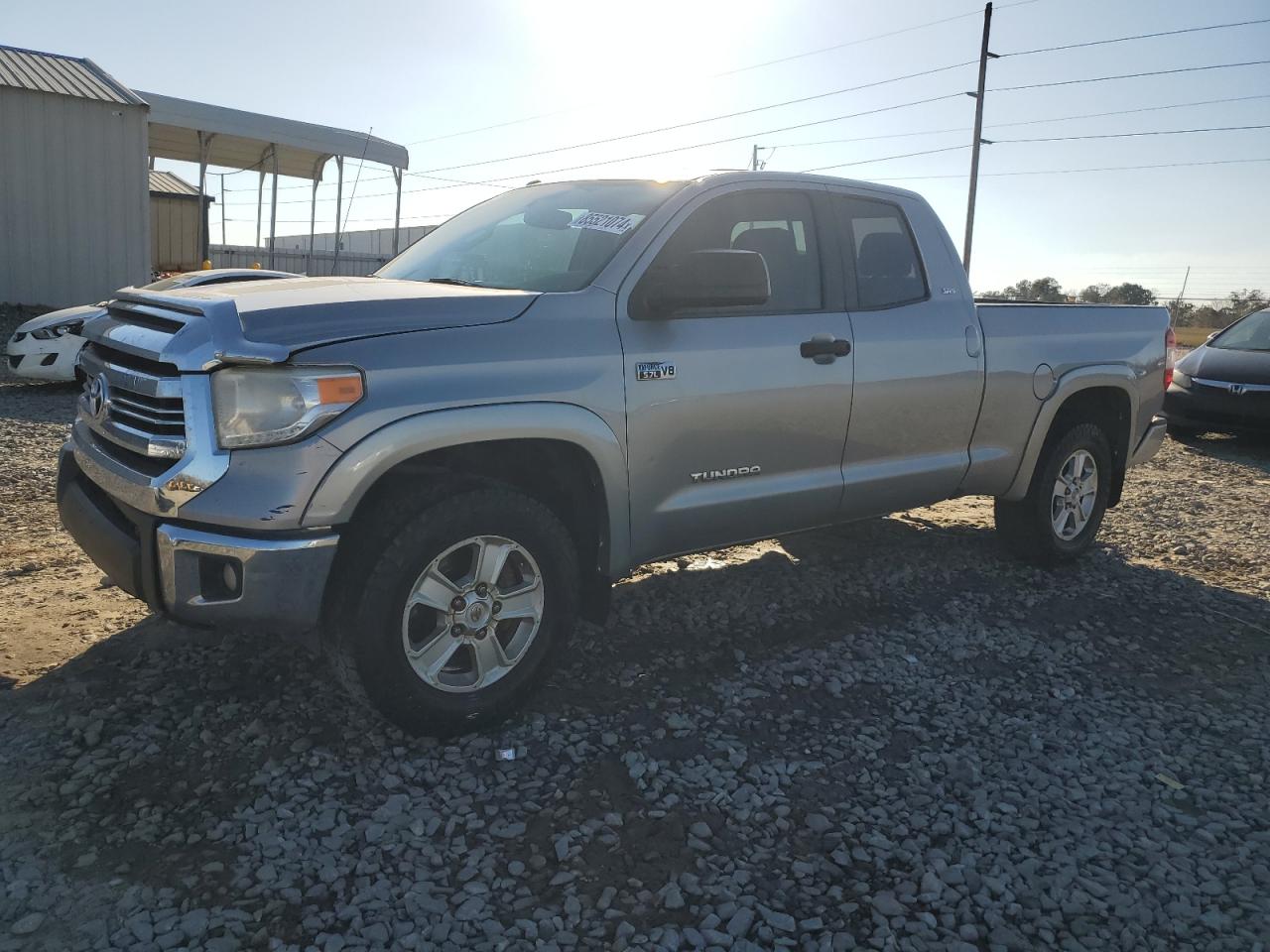 TOYOTA TUNDRA DOU 2015
