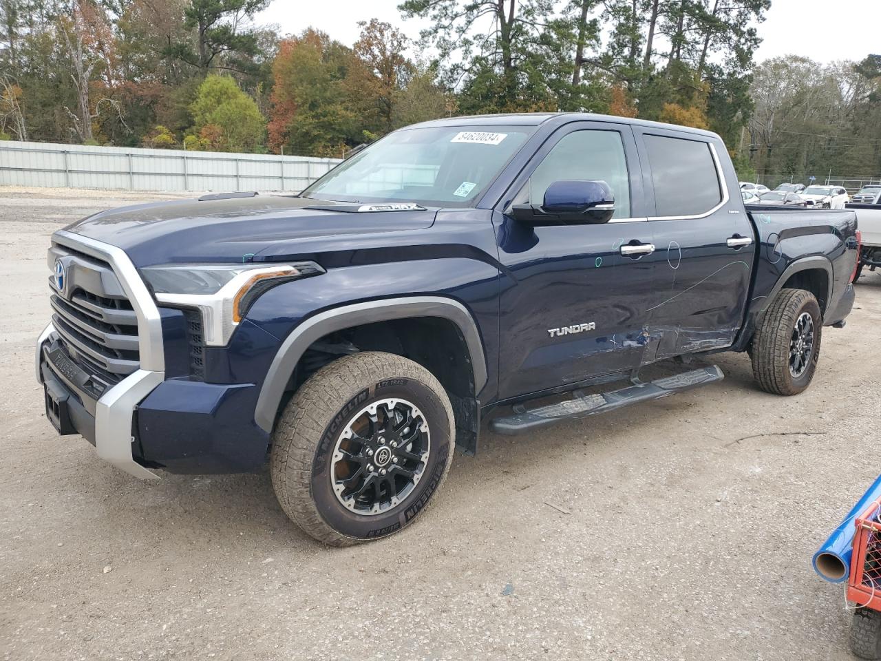 TOYOTA TUNDRA CRE 2024