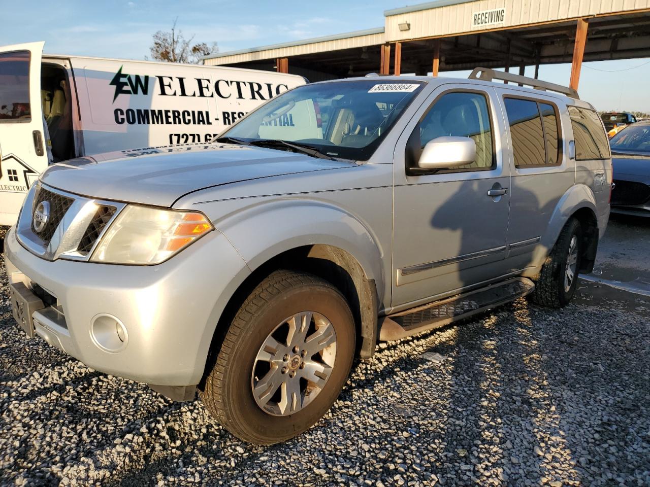 NISSAN PATHFINDER 2011