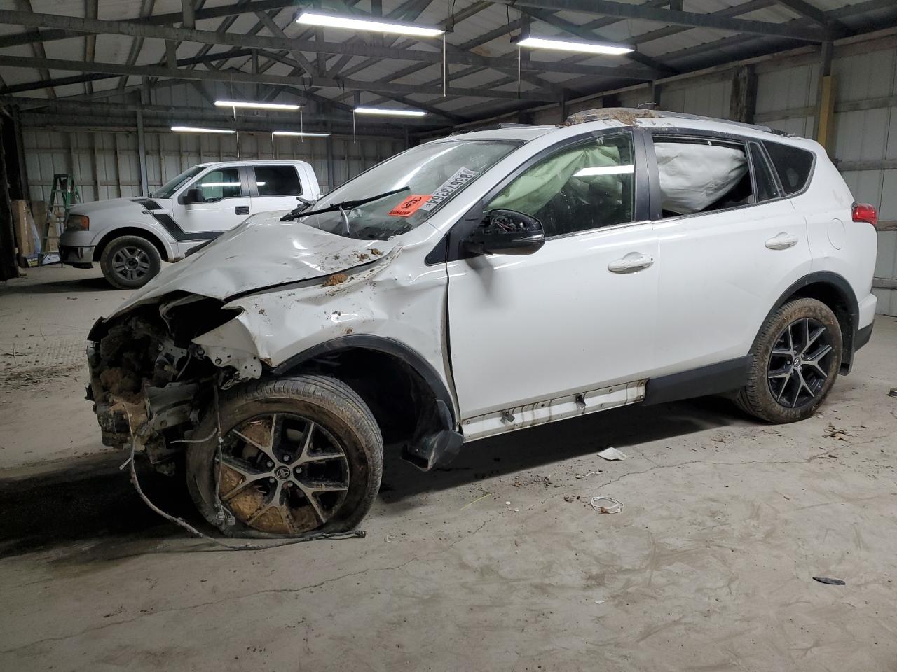 TOYOTA RAV4 SE 2018