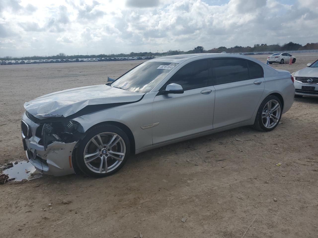 BMW 740 LXI 2015