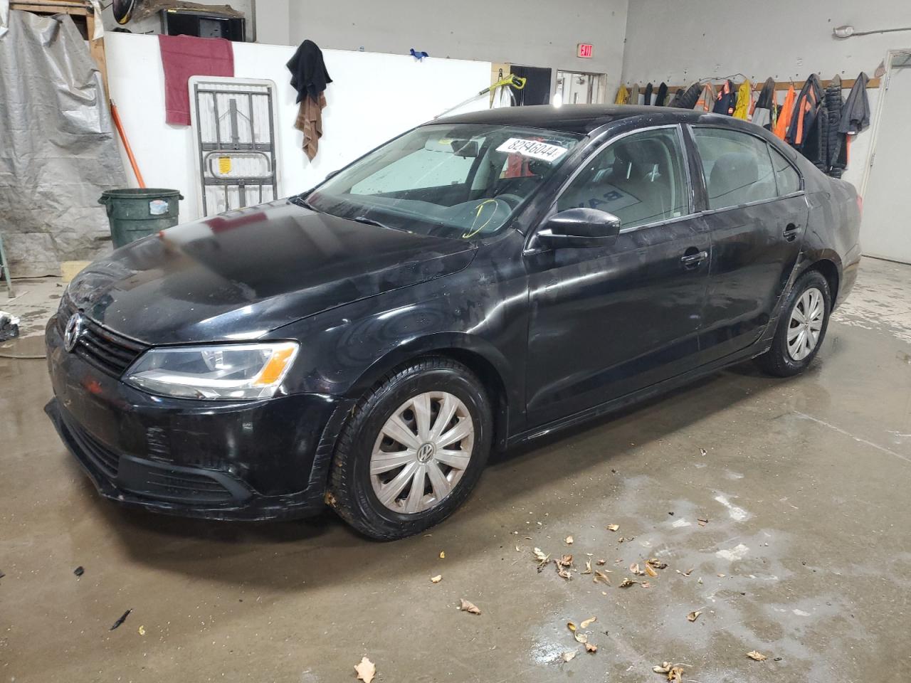 VOLKSWAGEN JETTA BASE 2011