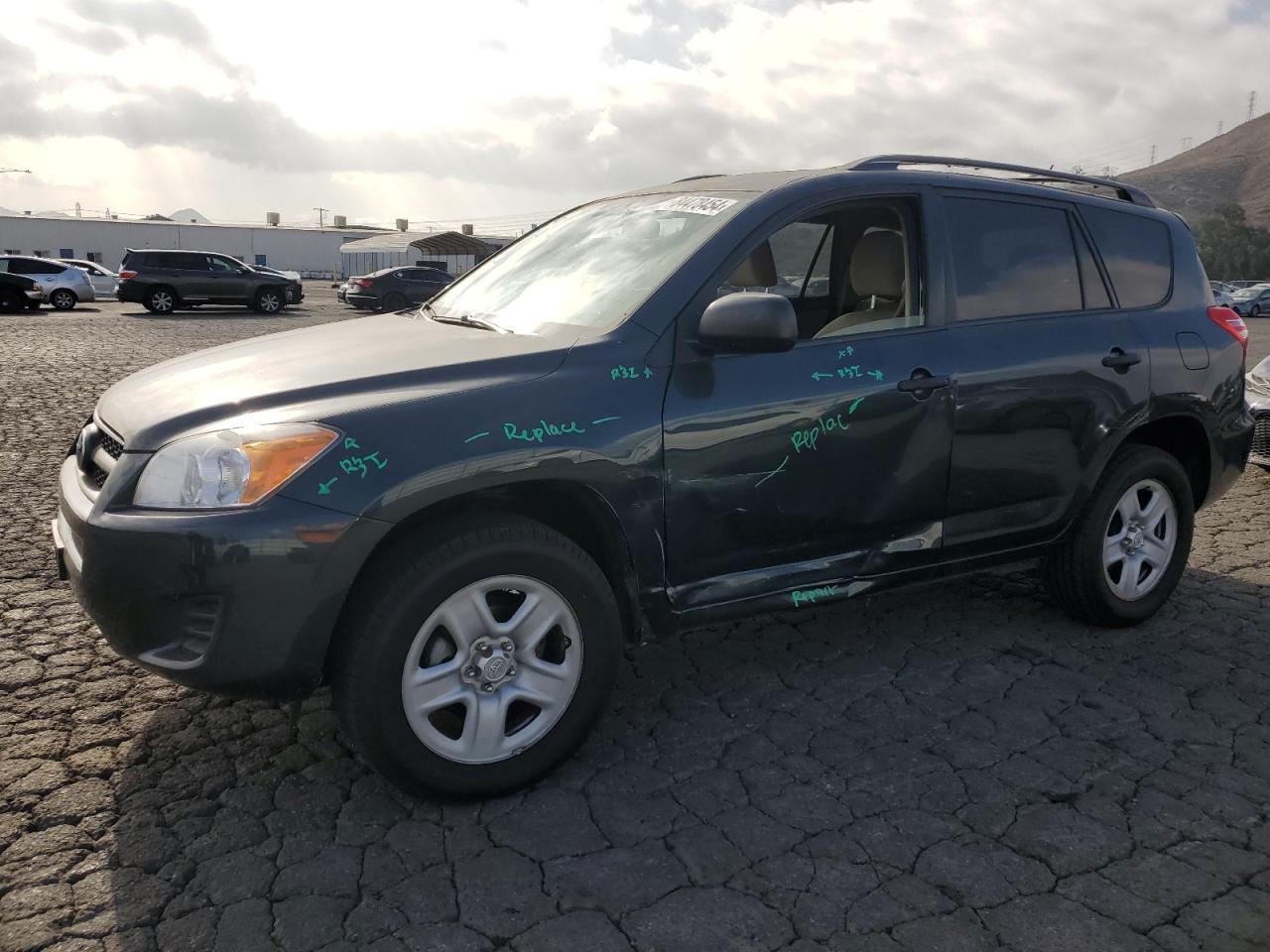 TOYOTA RAV4 2012