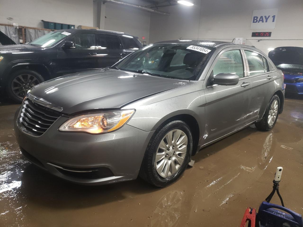 CHRYSLER 200 LX 2013