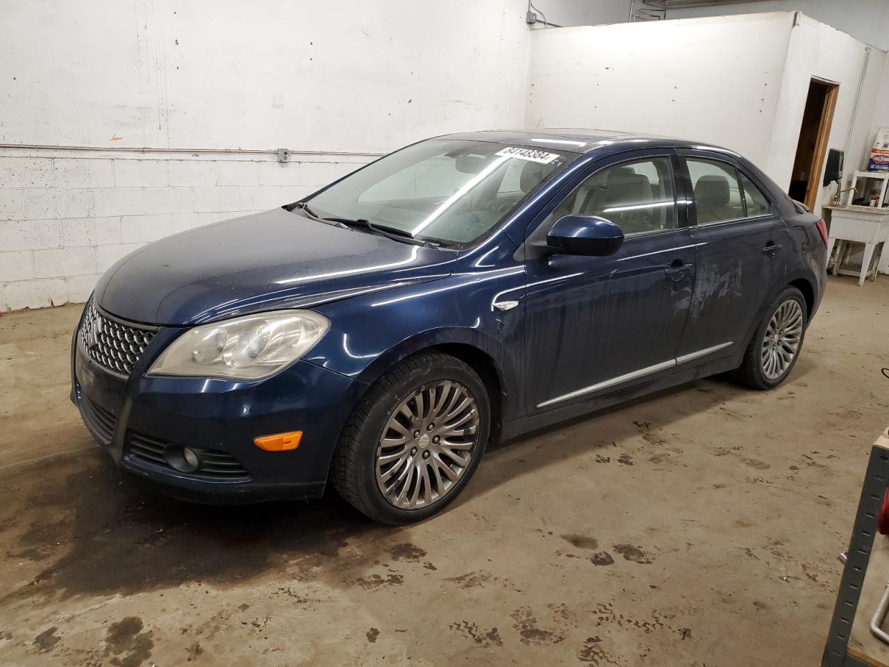 SUZUKI KIZASHI SL 2010
