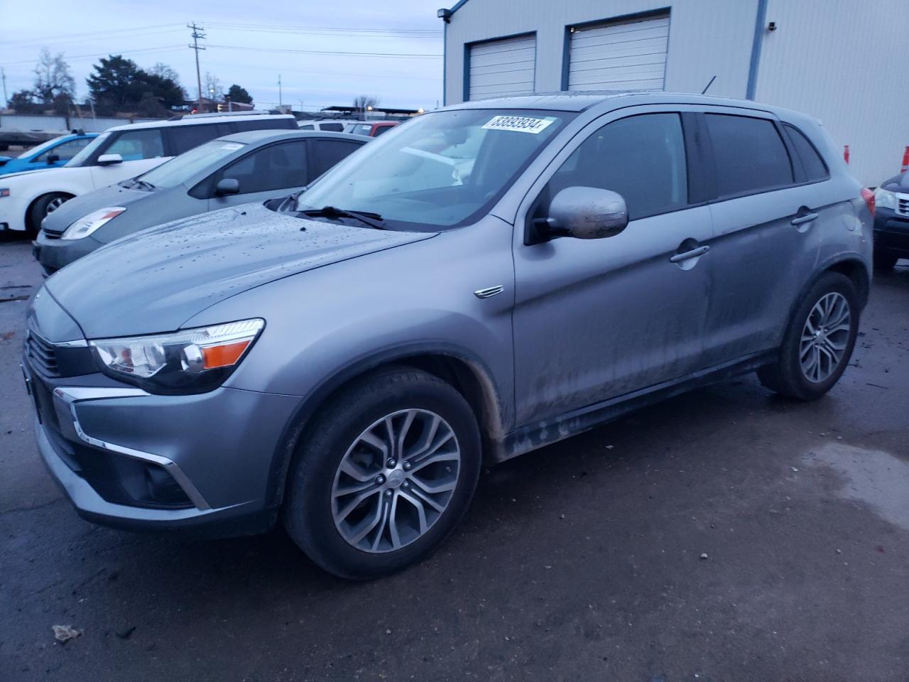 MITSUBISHI OUTLANDER 2016
