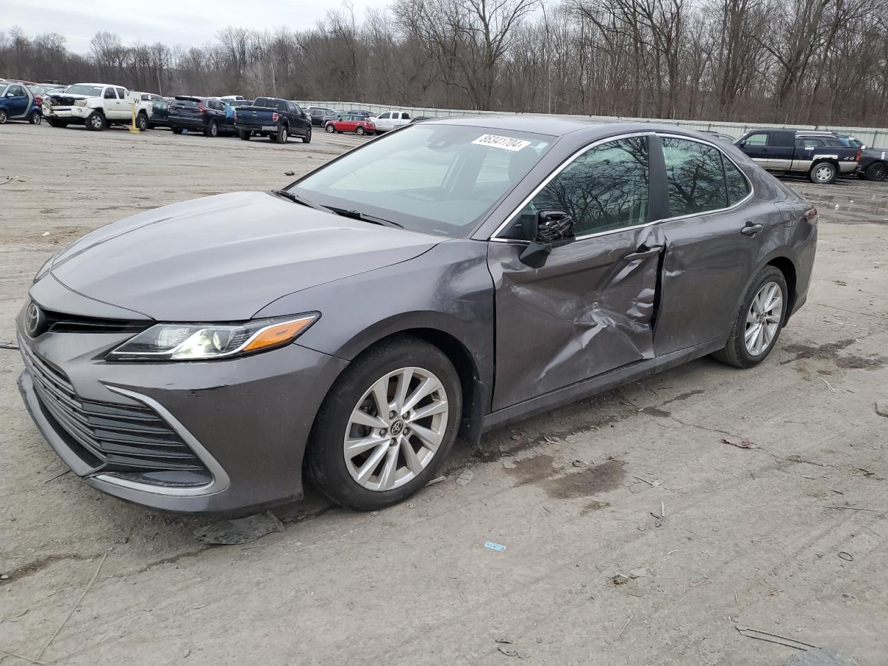 TOYOTA CAMRY LE 2021