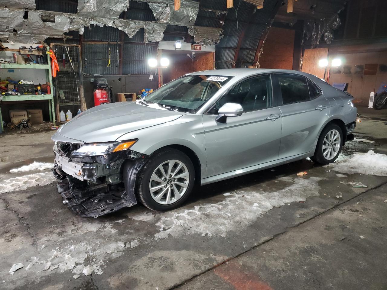 TOYOTA CAMRY LE 2021