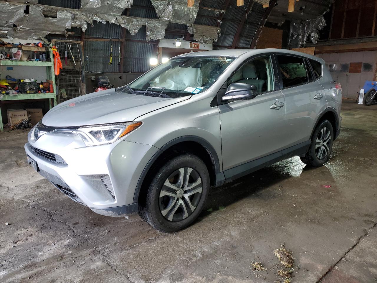 TOYOTA RAV4 LE 2018