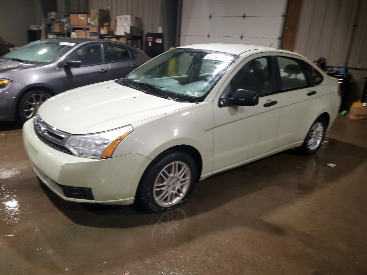 FORD FOCUS SE 2011