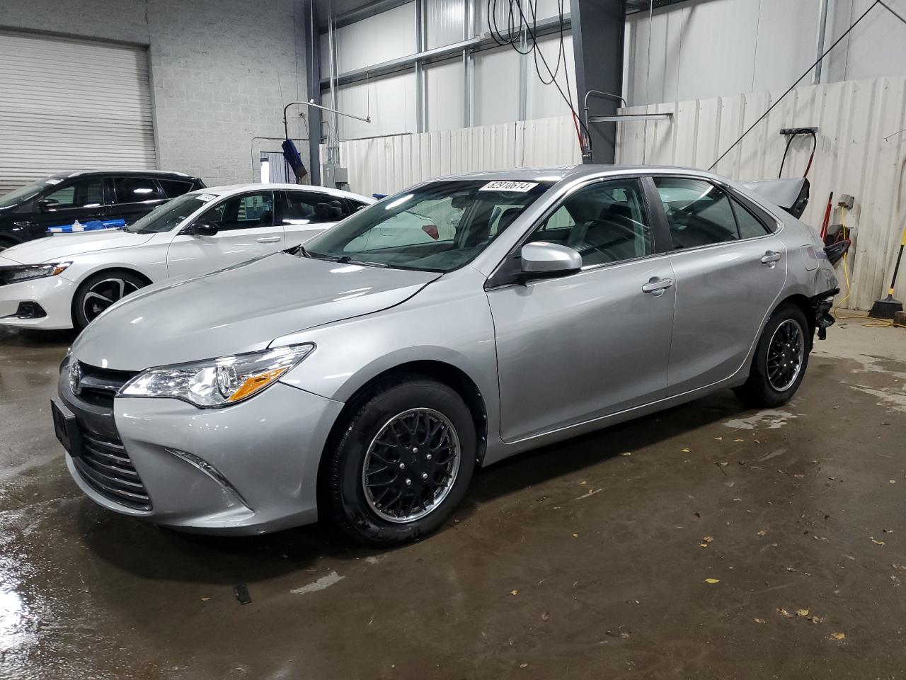 TOYOTA CAMRY LE 2015