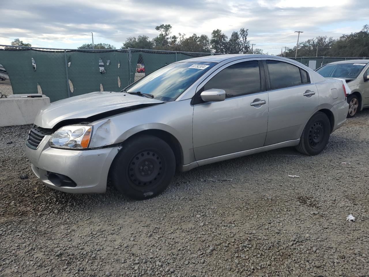 MITSUBISHI GALANT ES 2009