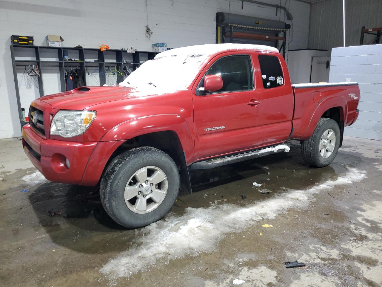 TOYOTA TACOMA ACC 2010
