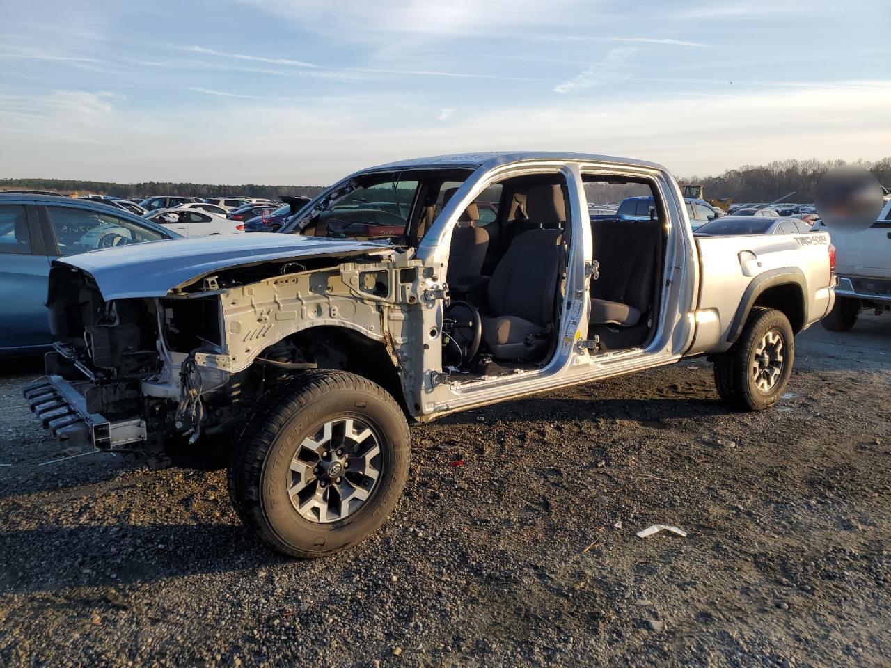 TOYOTA TACOMA DOU 2019
