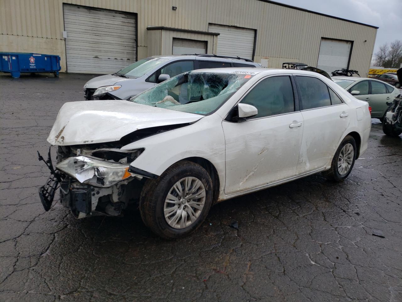 TOYOTA CAMRY L 2014