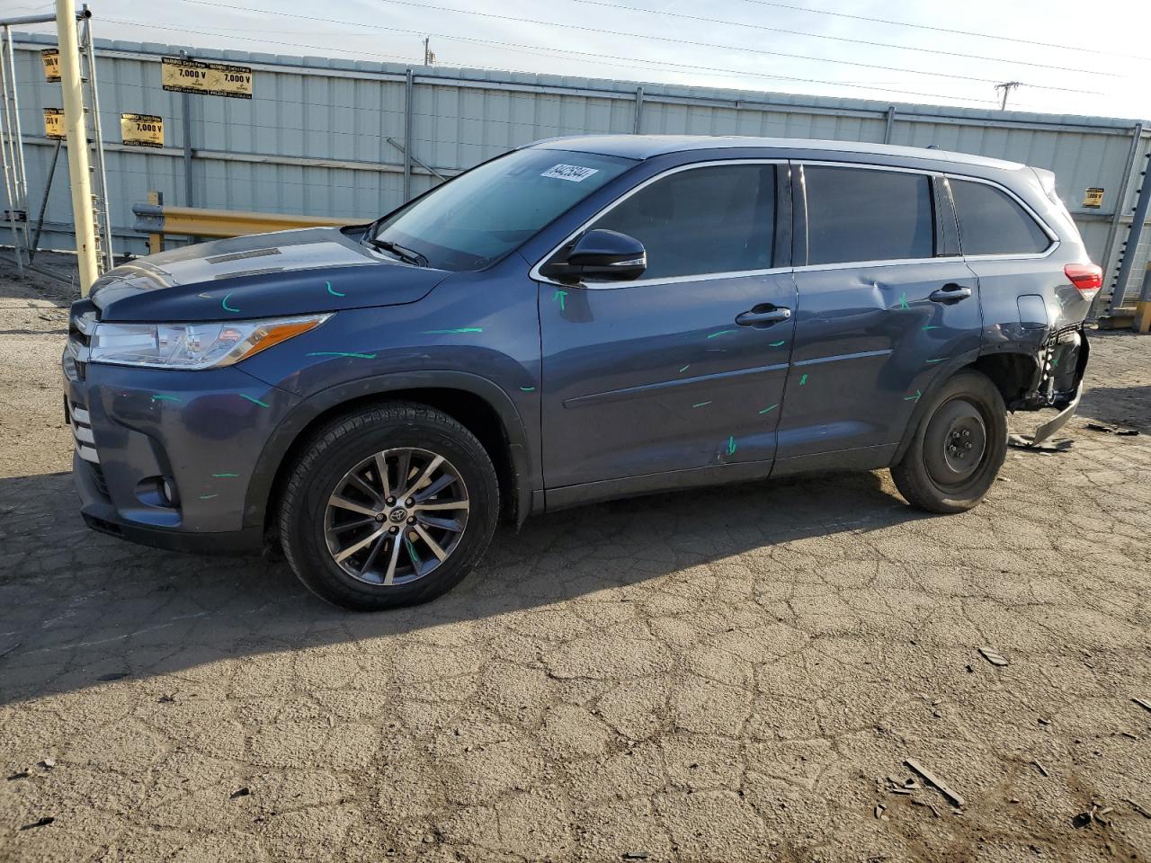 TOYOTA HIGHLANDER 2017
