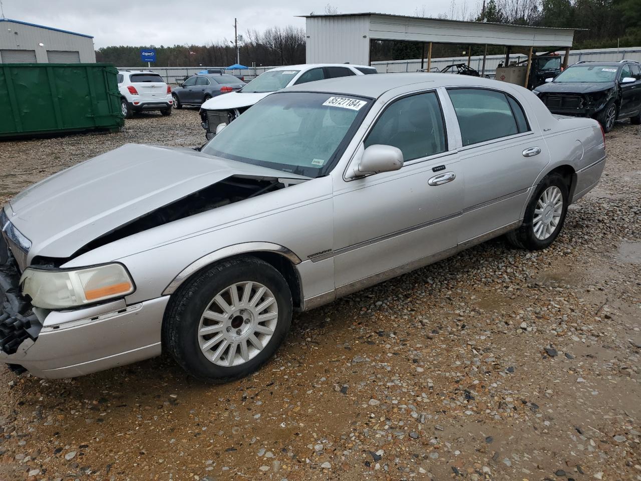 LINCOLN TOWN CAR S 2005
