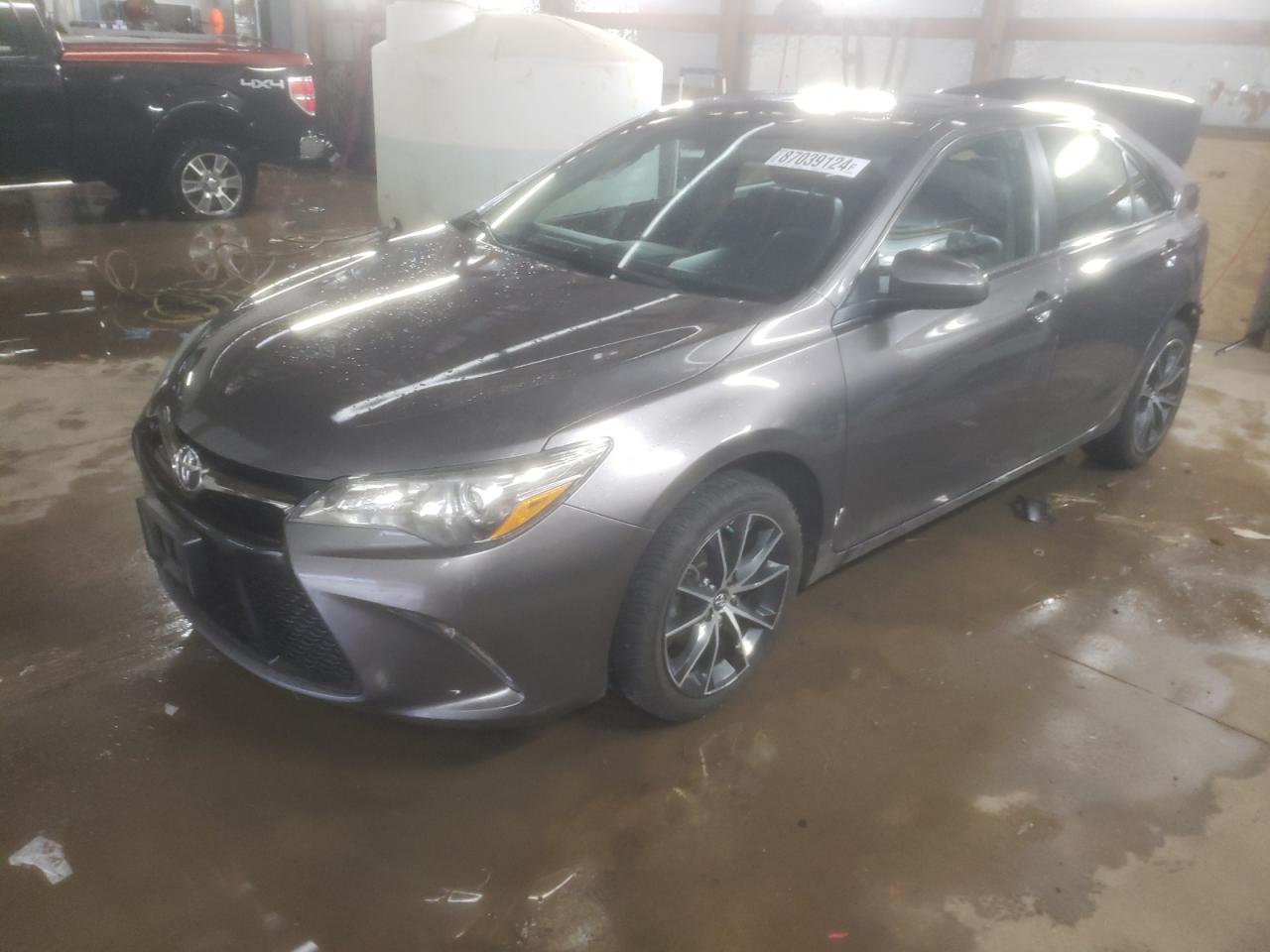 TOYOTA CAMRY LE 2017