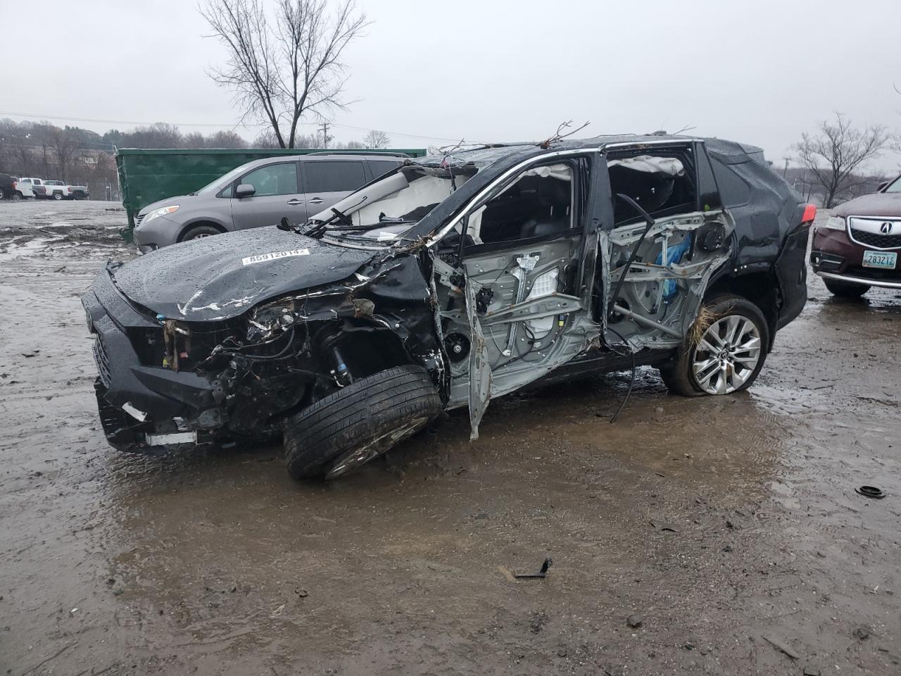 TOYOTA RAV4 XLE P 2024