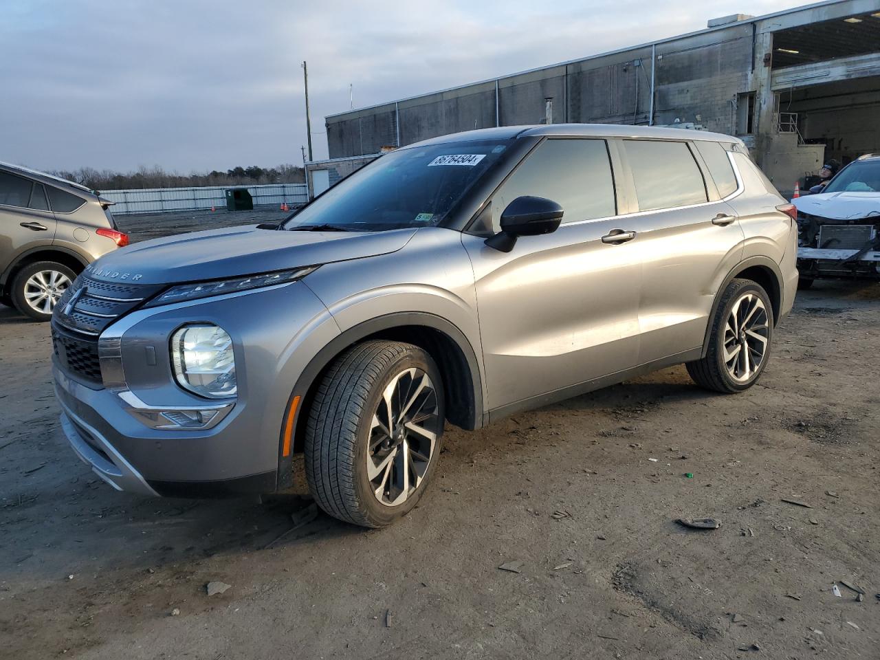 MITSUBISHI OUTLANDER 2022