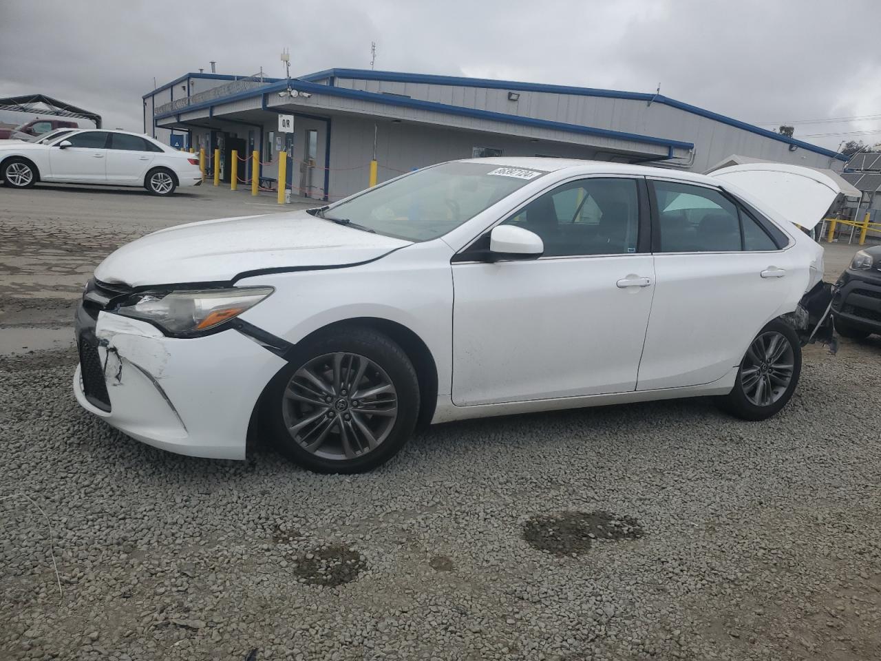 TOYOTA CAMRY LE 2015