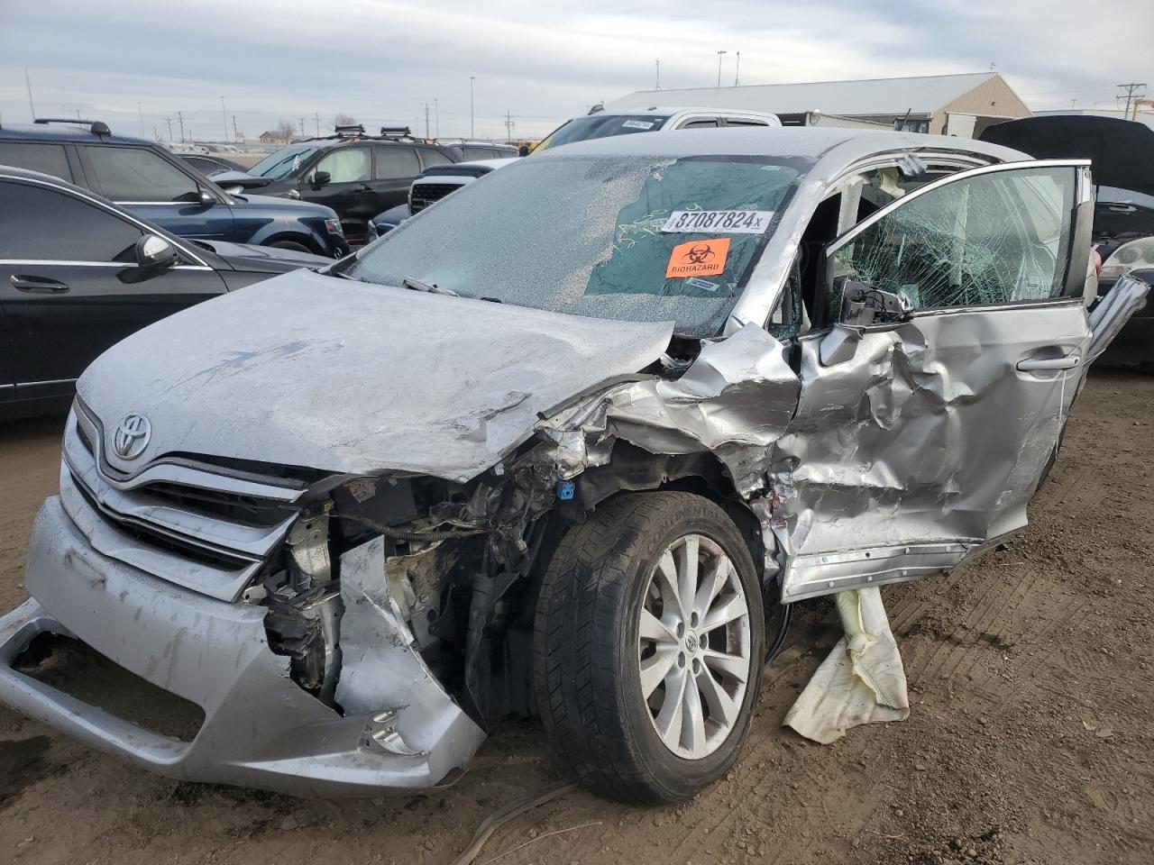 TOYOTA VENZA LE 2015