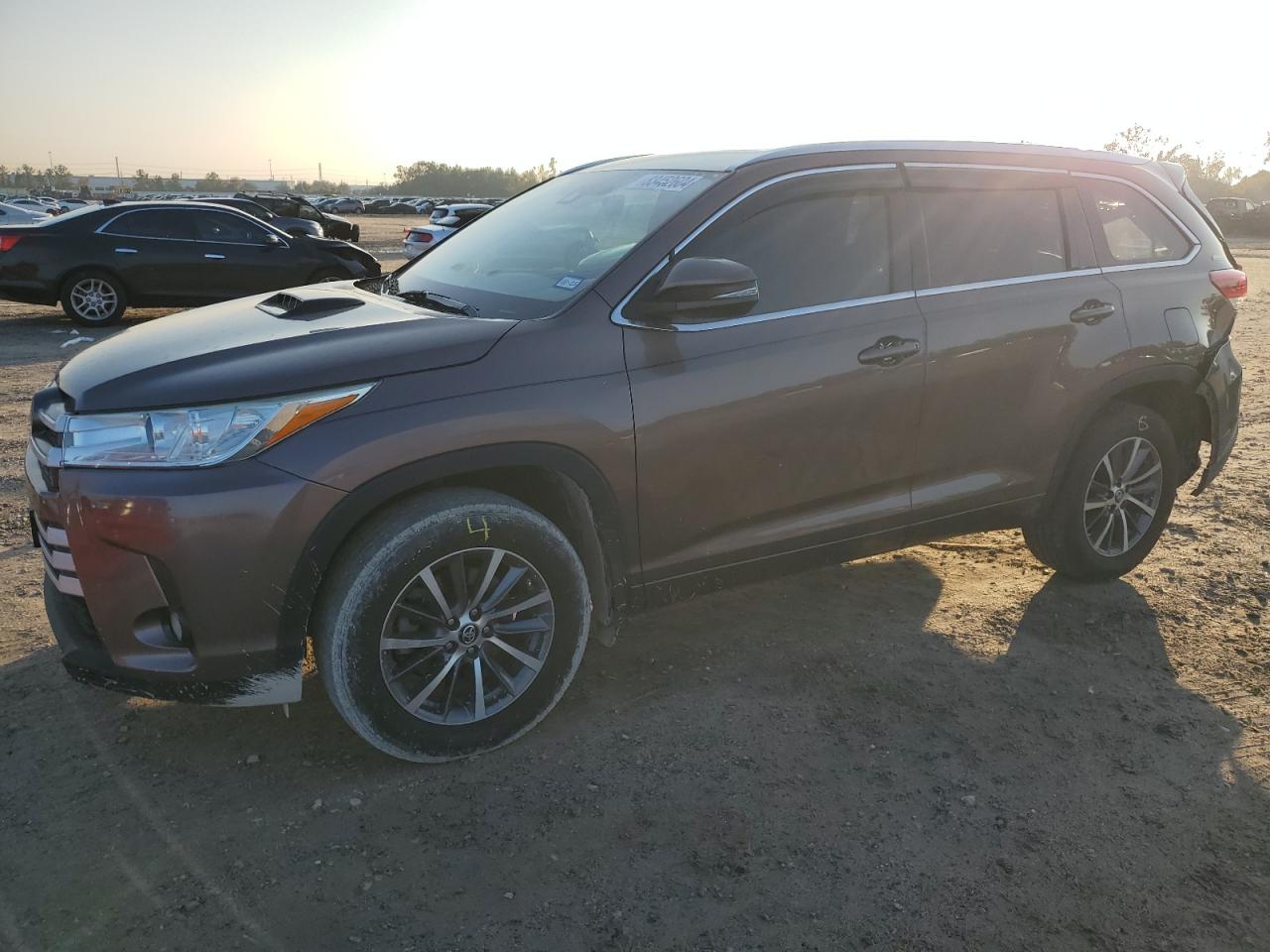 TOYOTA HIGHLANDER 2017