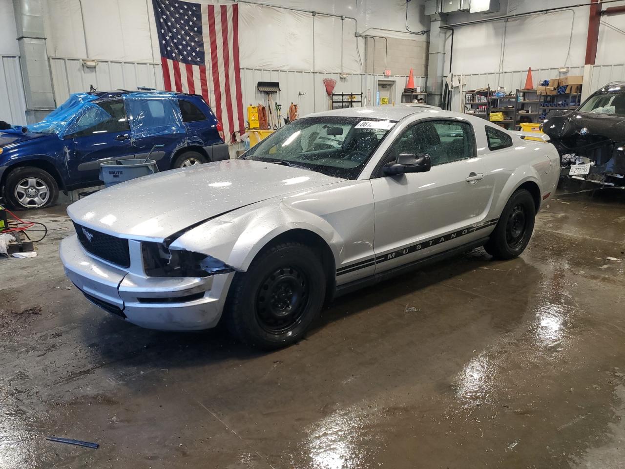 FORD MUSTANG 2005