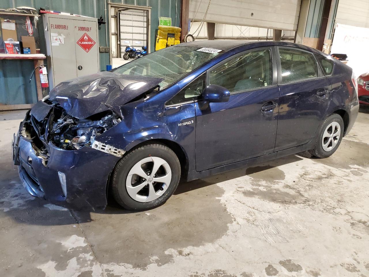 TOYOTA PRIUS 2014