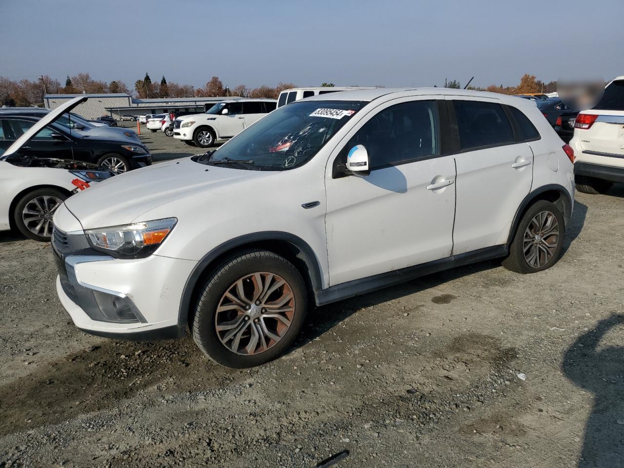 MITSUBISHI OUTLANDER 2016