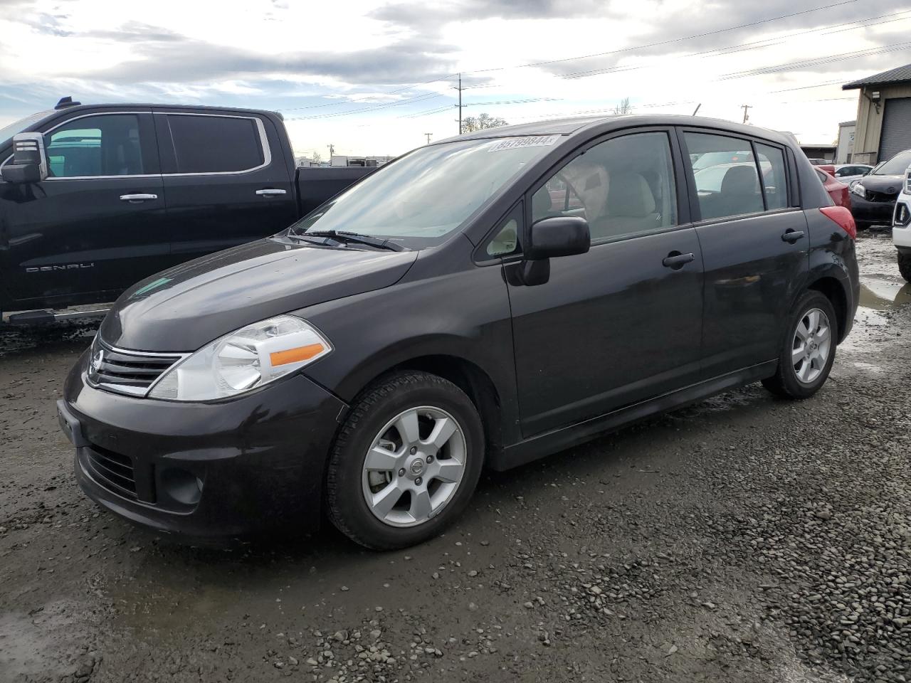 NISSAN VERSA S 2011