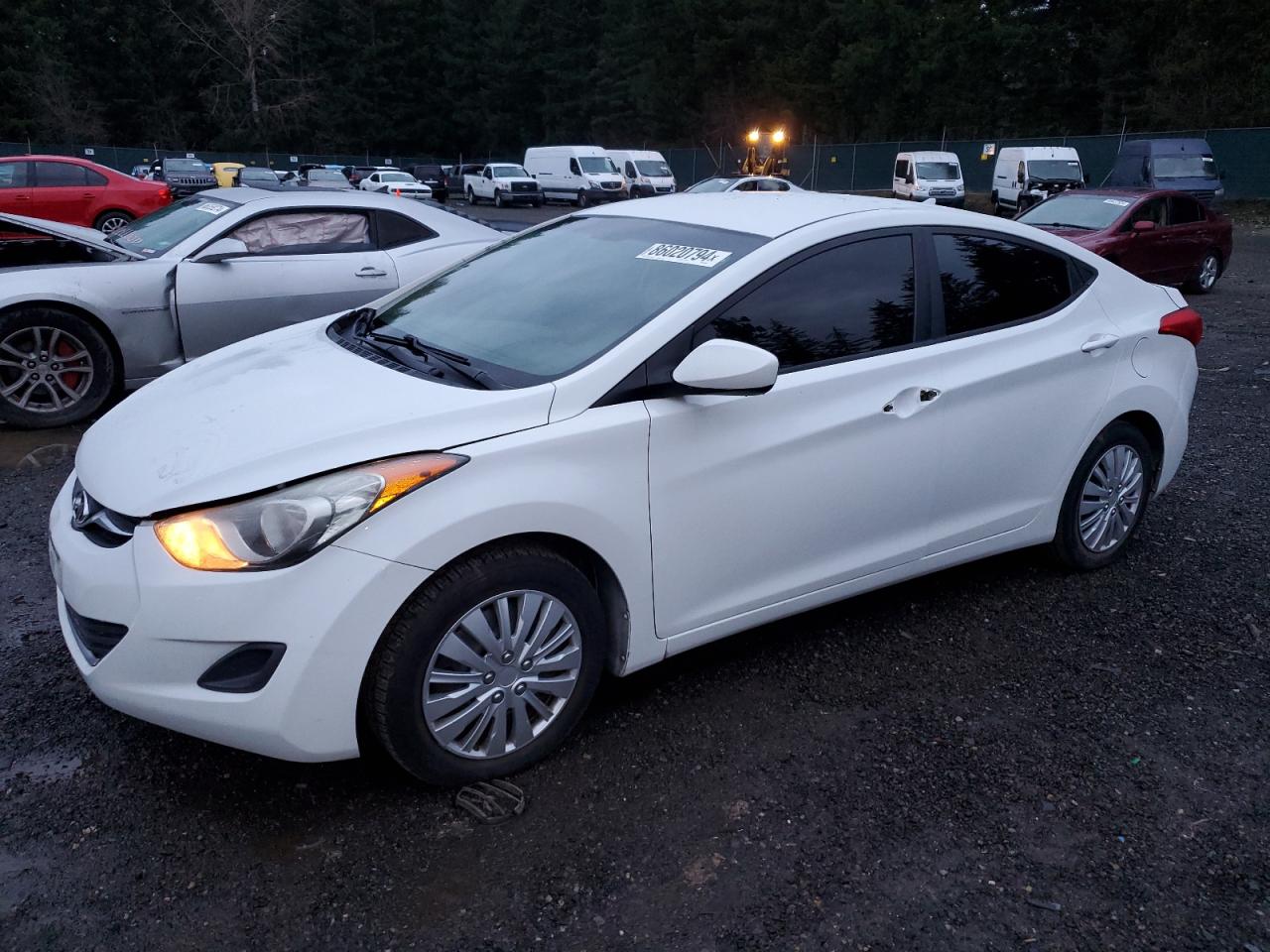 HYUNDAI ELANTRA GL 2011