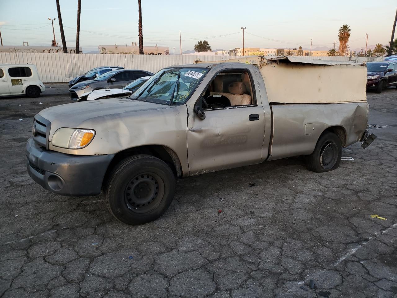 TOYOTA TUNDRA 2004
