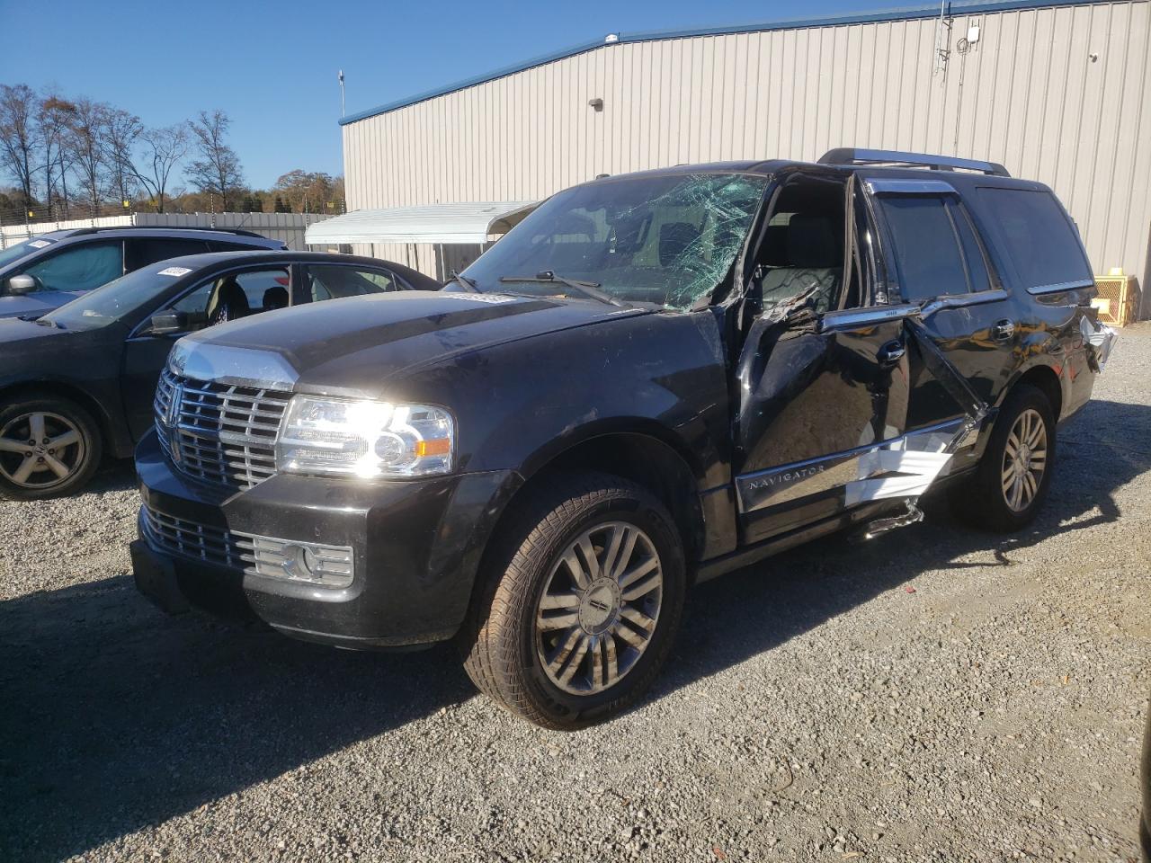 LINCOLN NAVIGATOR 2011