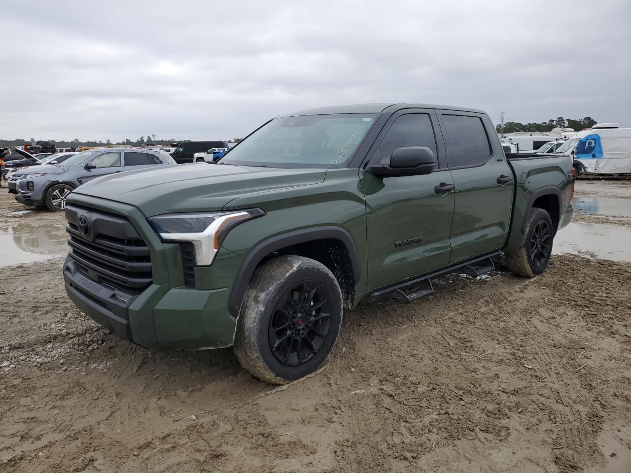 TOYOTA TUNDRA CRE 2022