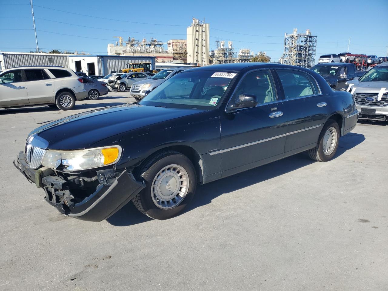 LINCOLN TOWN CAR E 2000
