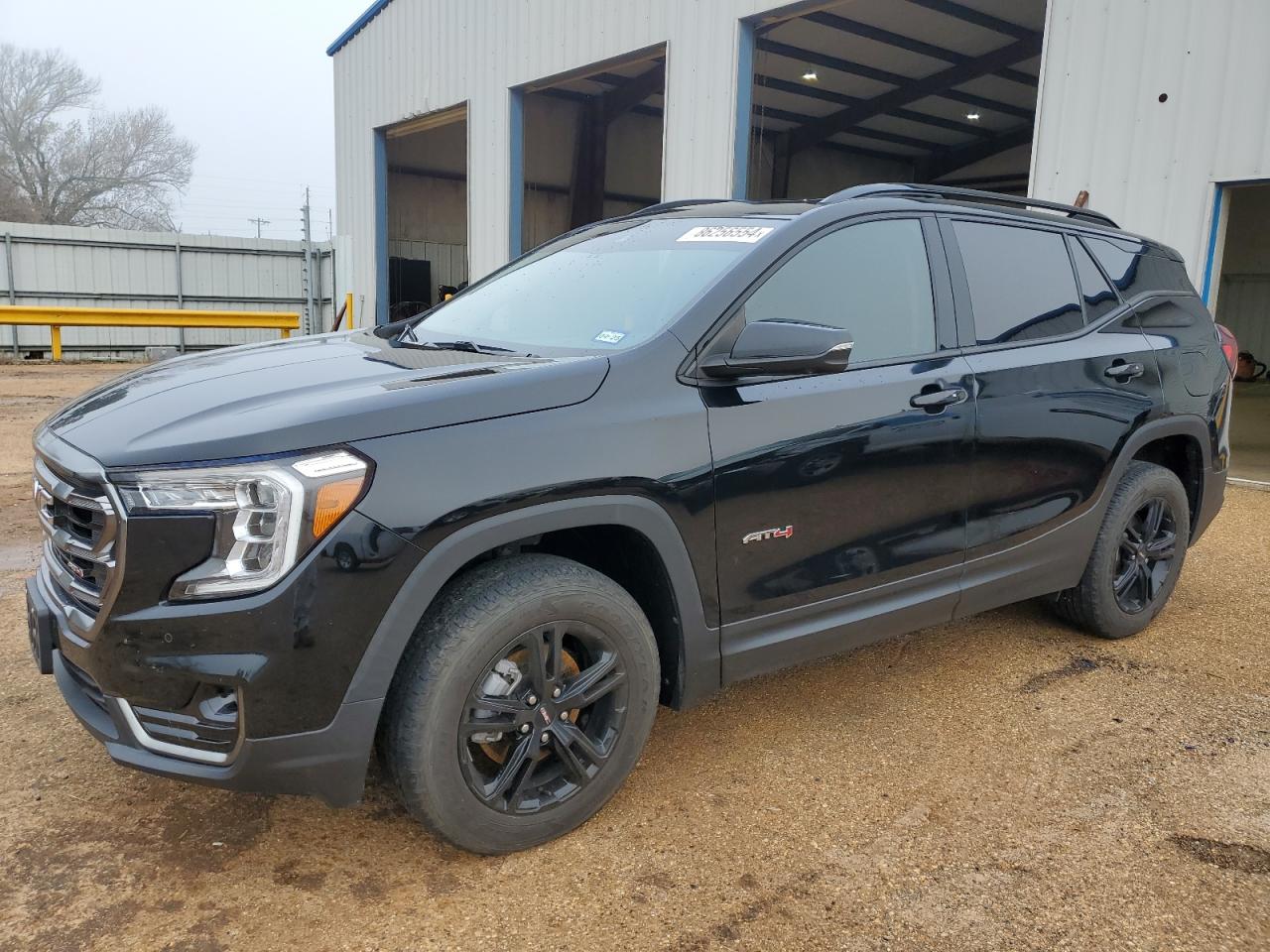 GMC TERRAIN AT 2022