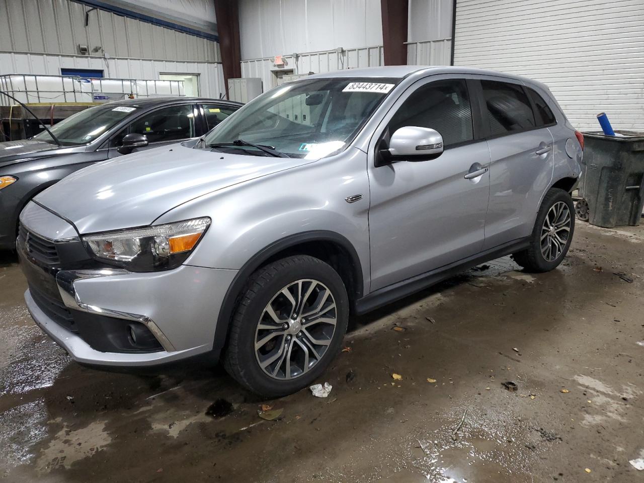 MITSUBISHI OUTLANDER 2017