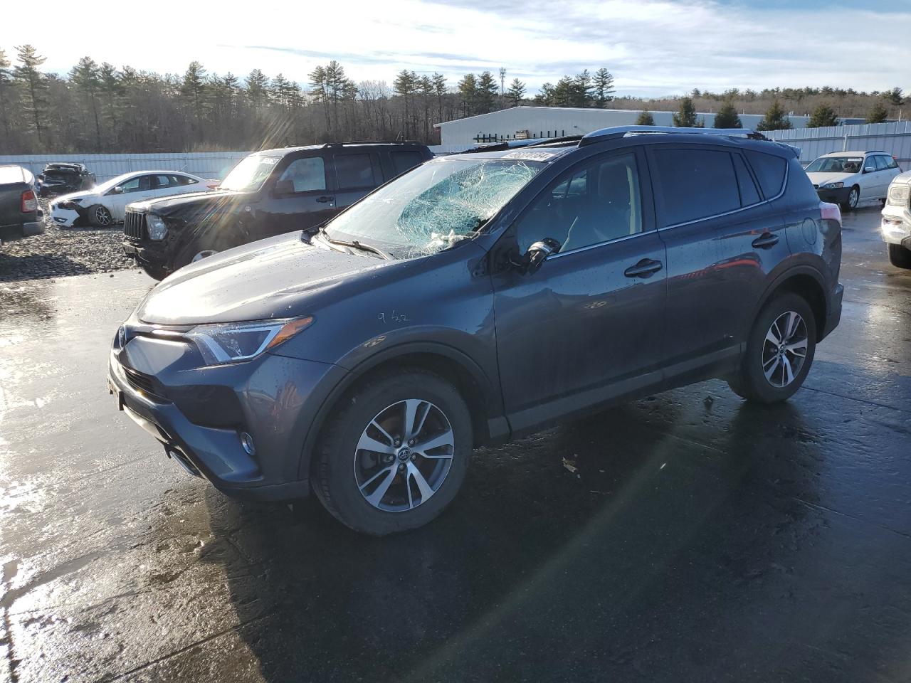 TOYOTA RAV4 XLE 2016