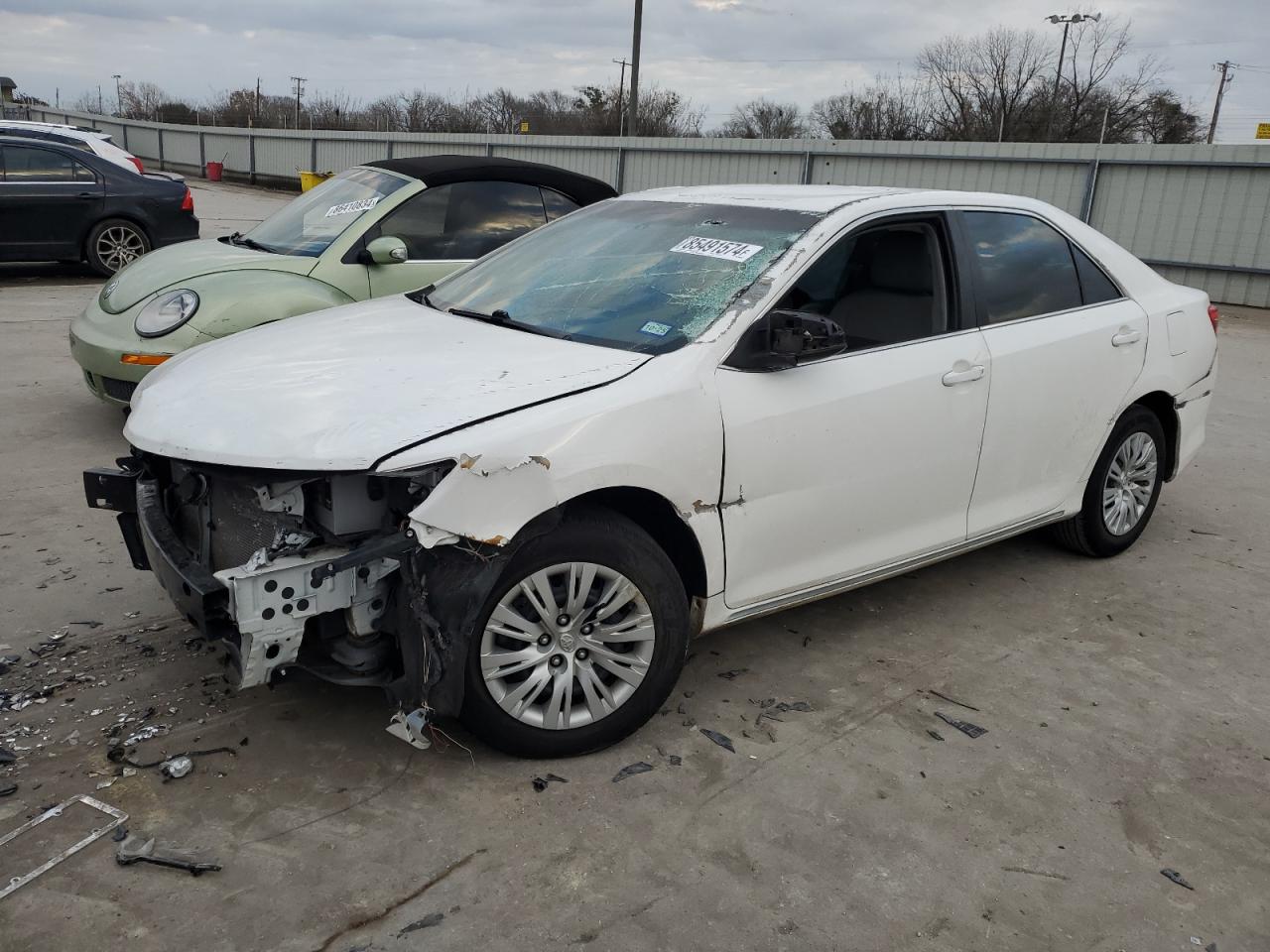 TOYOTA CAMRY L 2014