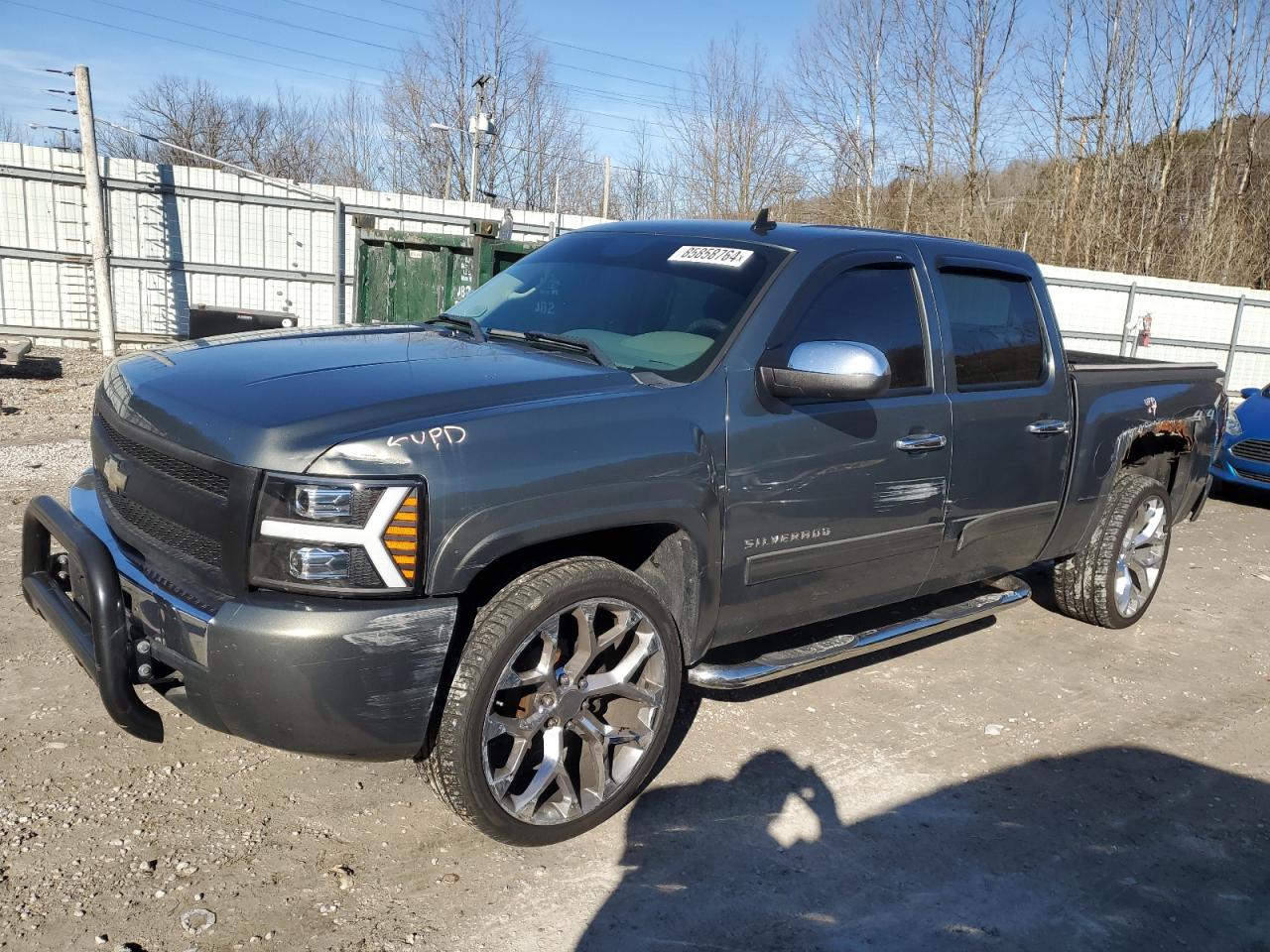 CHEVROLET SILVERADO 2011