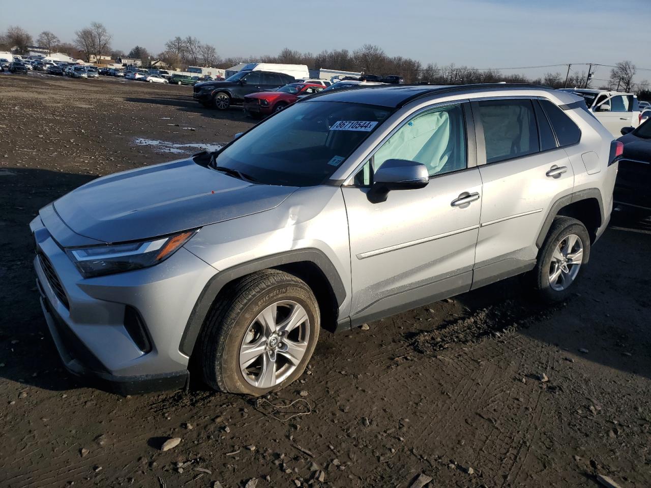 TOYOTA RAV4 XLE 2022