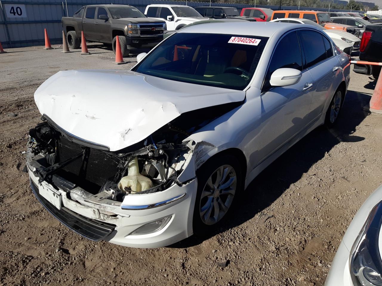 HYUNDAI GENESIS 3. 2013