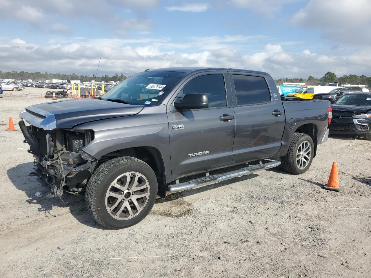 TOYOTA TUNDRA CRE 2016