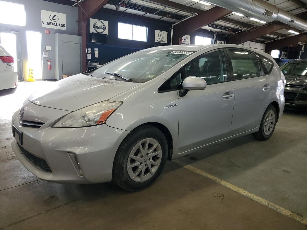 TOYOTA PRIUS V 2012