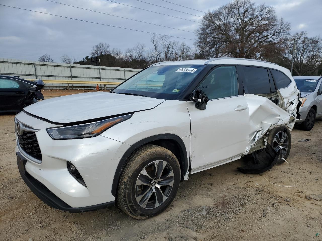 TOYOTA HIGHLANDER 2023