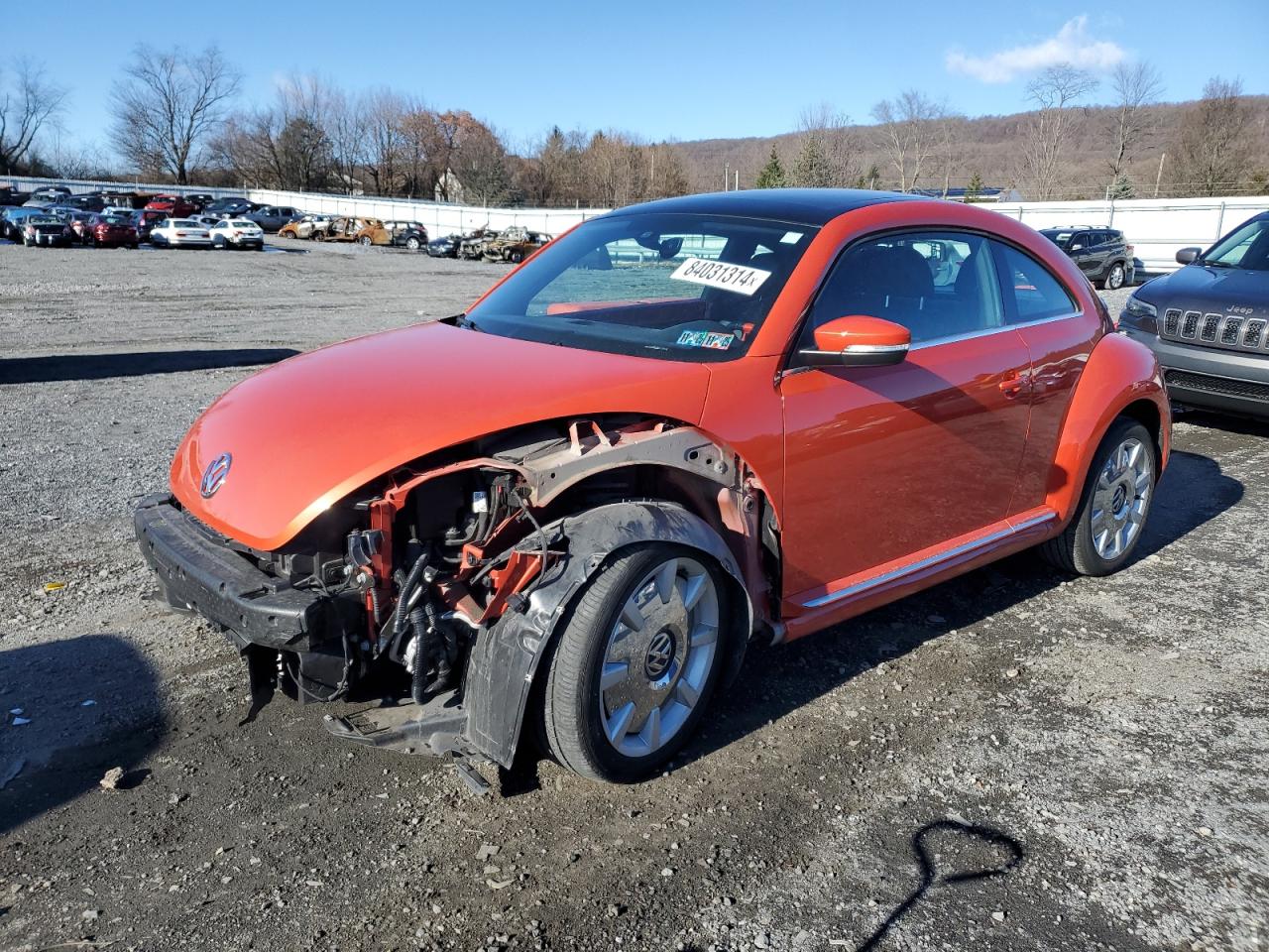 VOLKSWAGEN BEETLE SE 2019