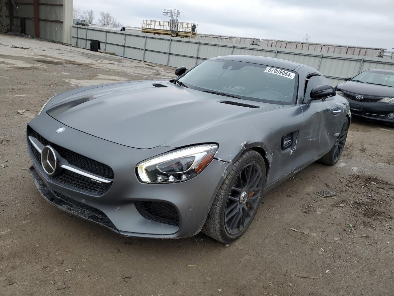 MERCEDES-BENZ AMG GT S 2017