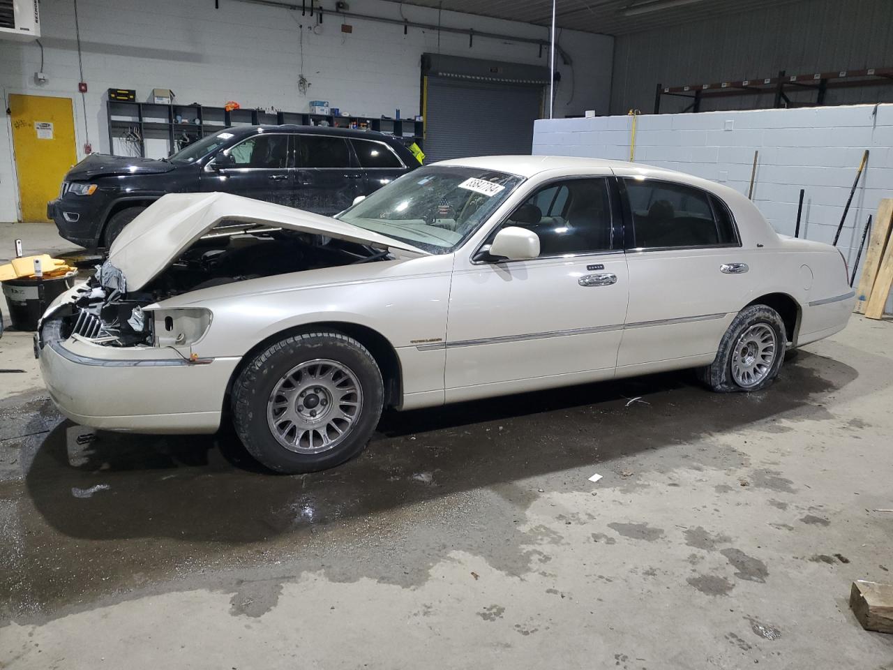 LINCOLN TOWN CAR C 2000