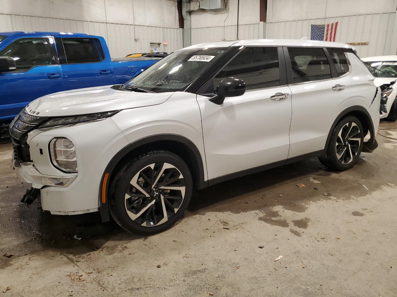 MITSUBISHI OUTLANDER 2024